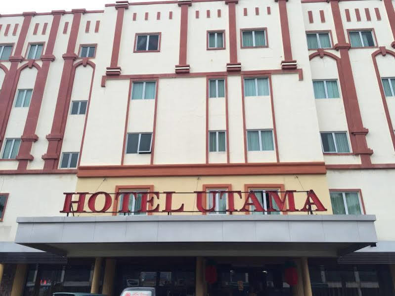 Utama Hotel Batam Exterior photo